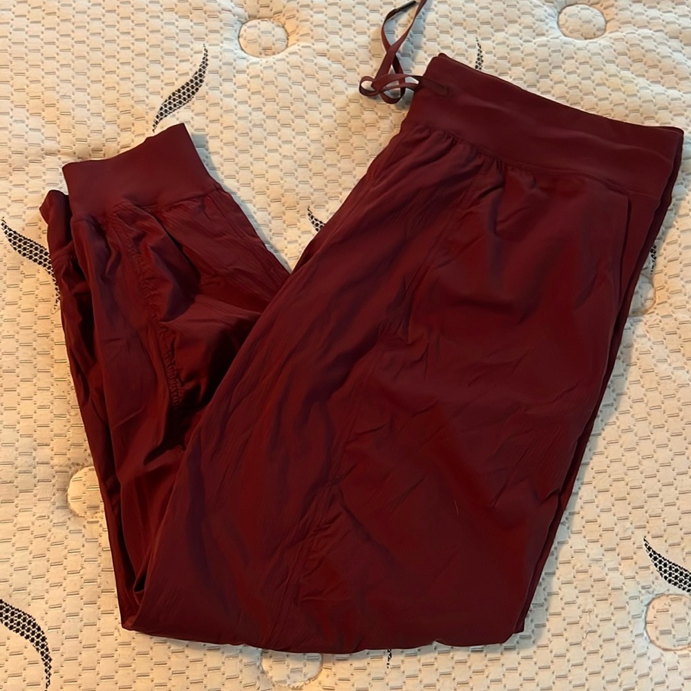 Dance studio mid rise jogger